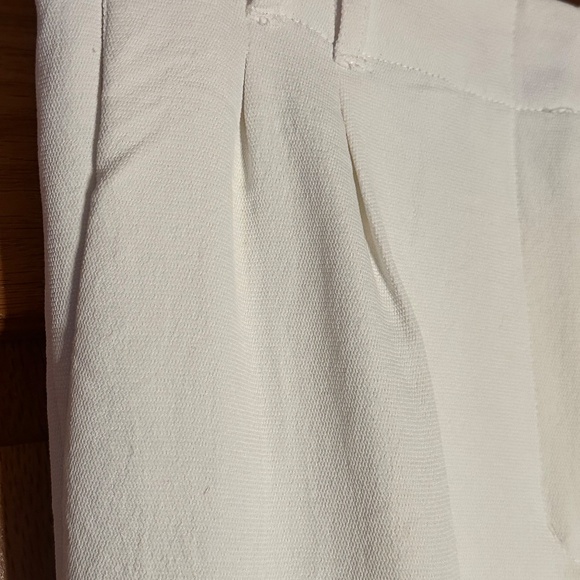Express - Cream Textured Dress Pants - Size 10 - Picture 2 of 4